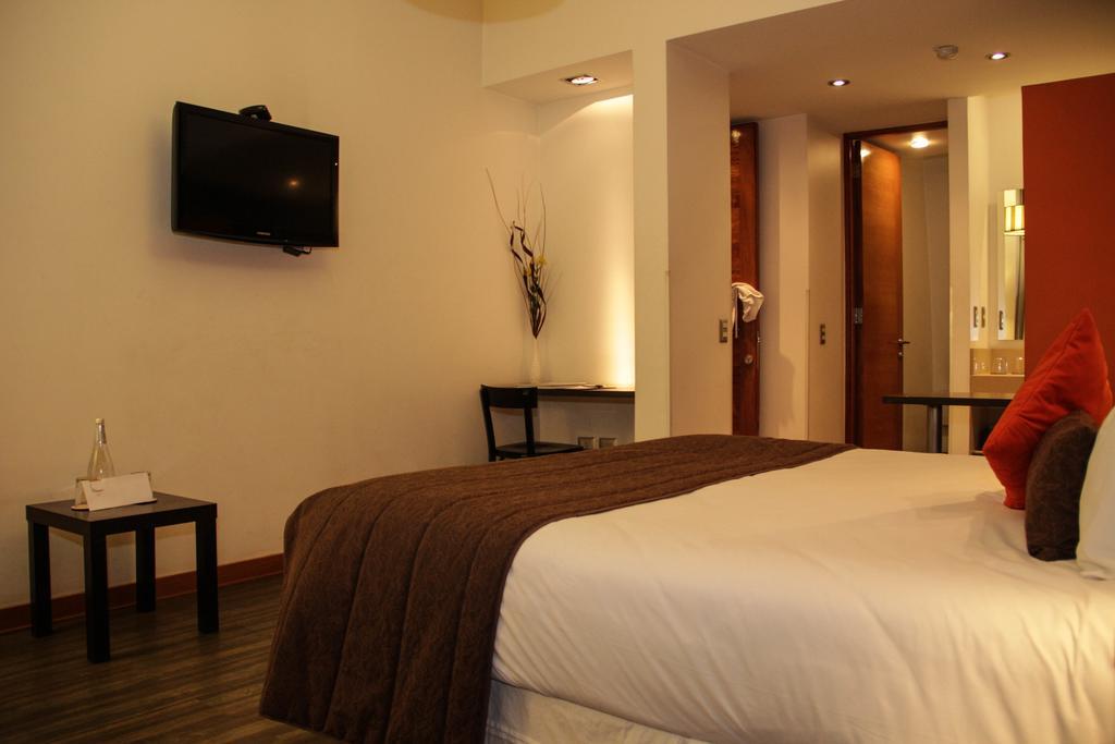Hotel Boutique Su Merced Сантьяго Екстер'єр фото